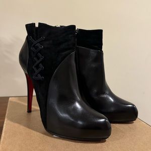 Christian Louboutin Black Shiny Calf/Veau Velours Ankle Boots in Size 39